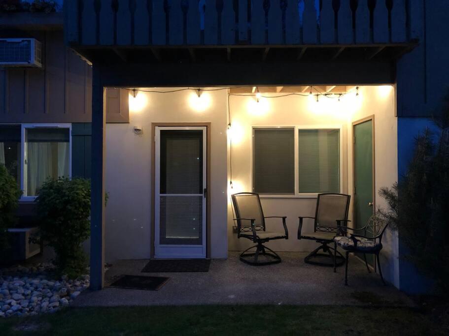 Walk To Downtown Leavenworth * Sleeps 6 + Pets * Ground Level Gem! Lägenhet Exteriör bild