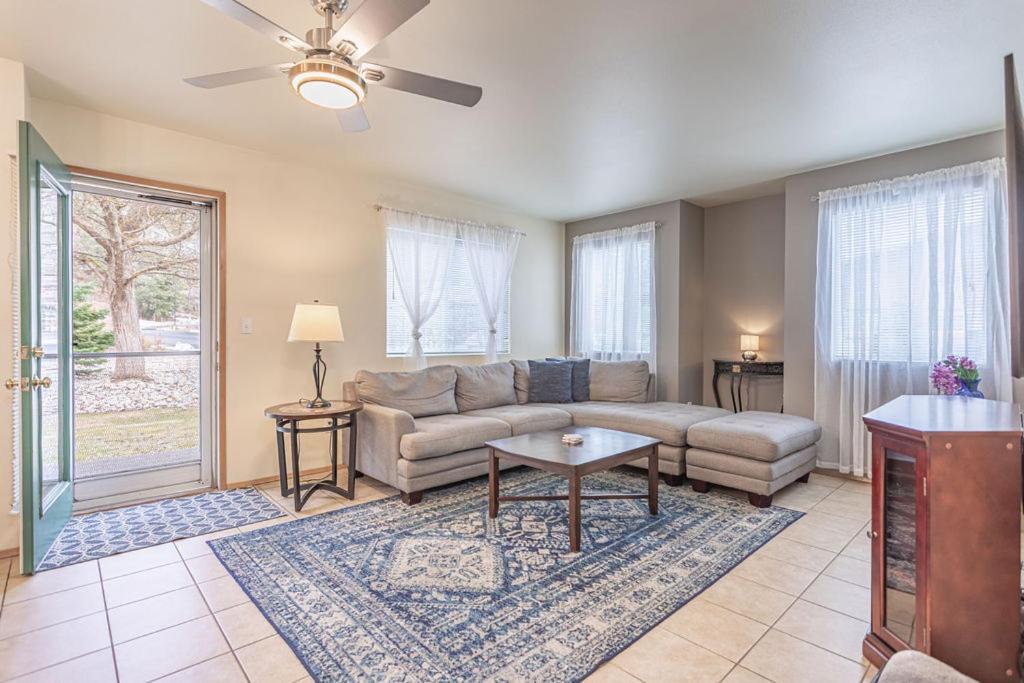 Walk To Downtown Leavenworth * Sleeps 6 + Pets * Ground Level Gem! Lägenhet Exteriör bild