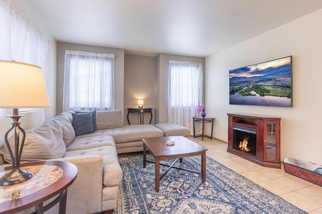 Walk To Downtown Leavenworth * Sleeps 6 + Pets * Ground Level Gem! Lägenhet Exteriör bild