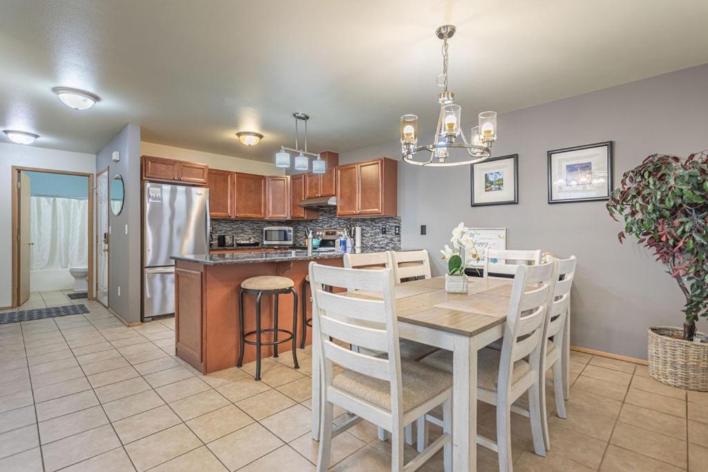 Walk To Downtown Leavenworth * Sleeps 6 + Pets * Ground Level Gem! Lägenhet Exteriör bild
